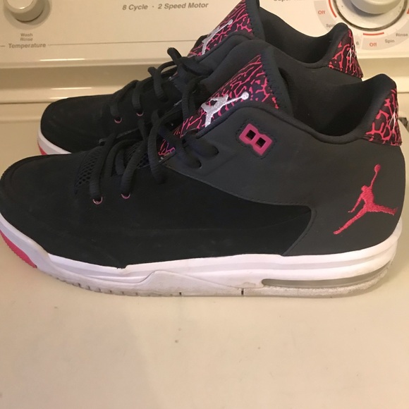 Jordan sneakers! - Picture 3 of 6